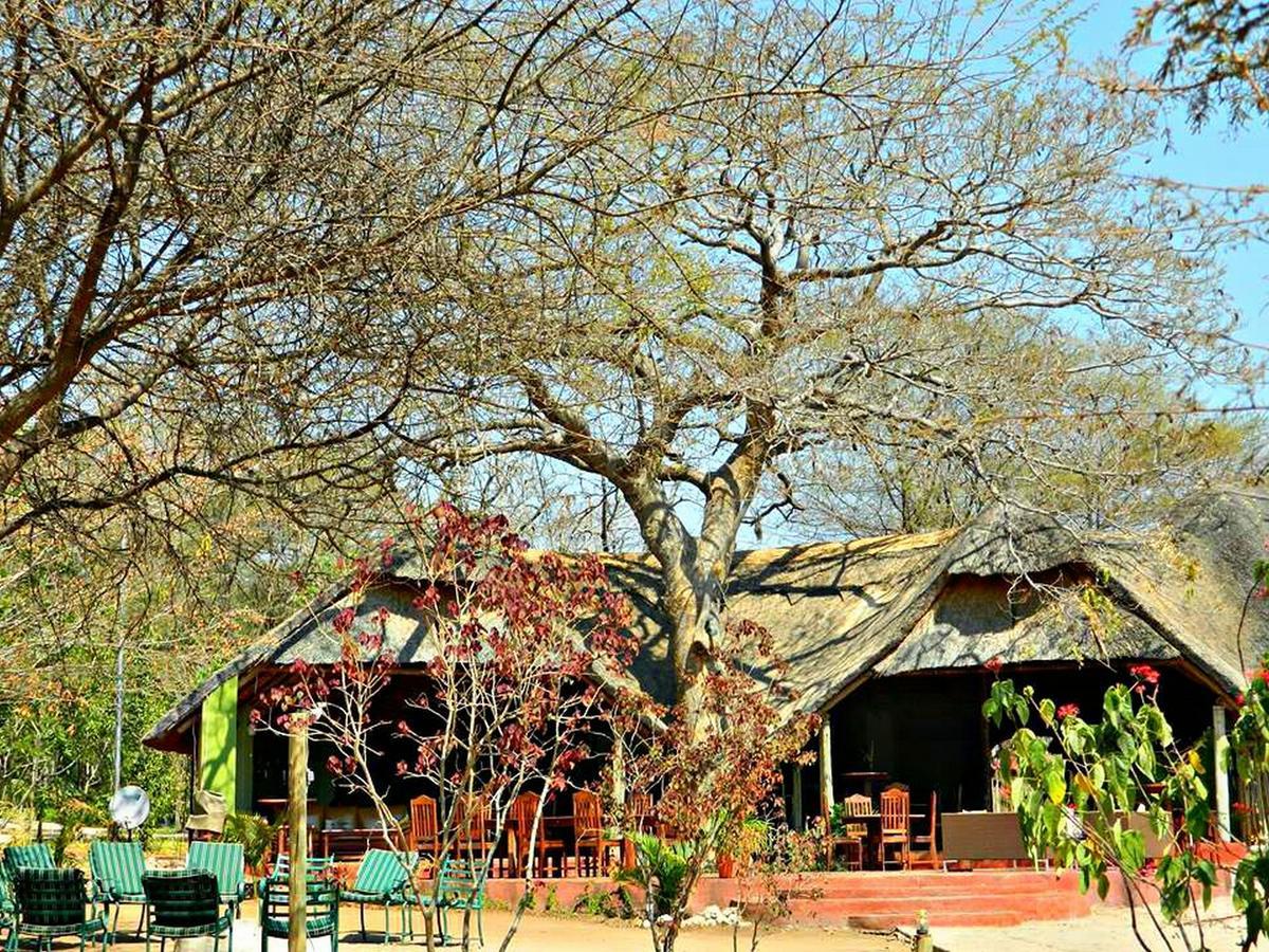Kwalape Safari Lodge Kasane Exterior photo